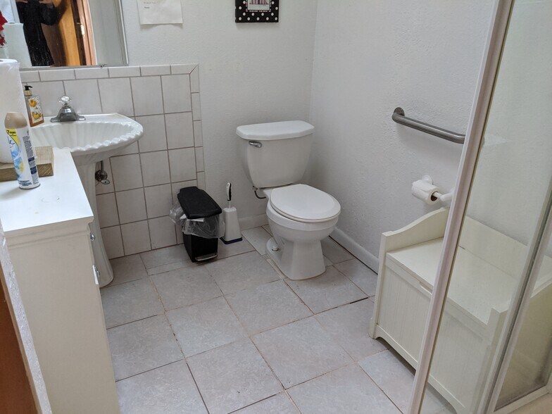 More Photos Of 8232 Massachusetts Ave, New Port Richey Coworking Space