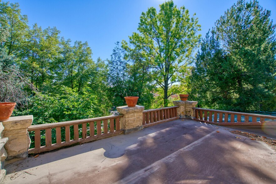 More Photos Of 2305 Broadway, Boulder Loft Creative Space For Sale