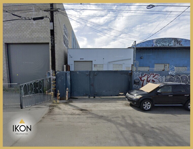 Primary Photo Of 2424 E 24th St, Los Angeles Warehouse For Lease