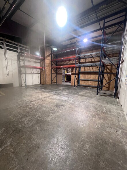 More Photos Of 340 Greenbrier Dr, Charlottesville Manufacturing For Lease