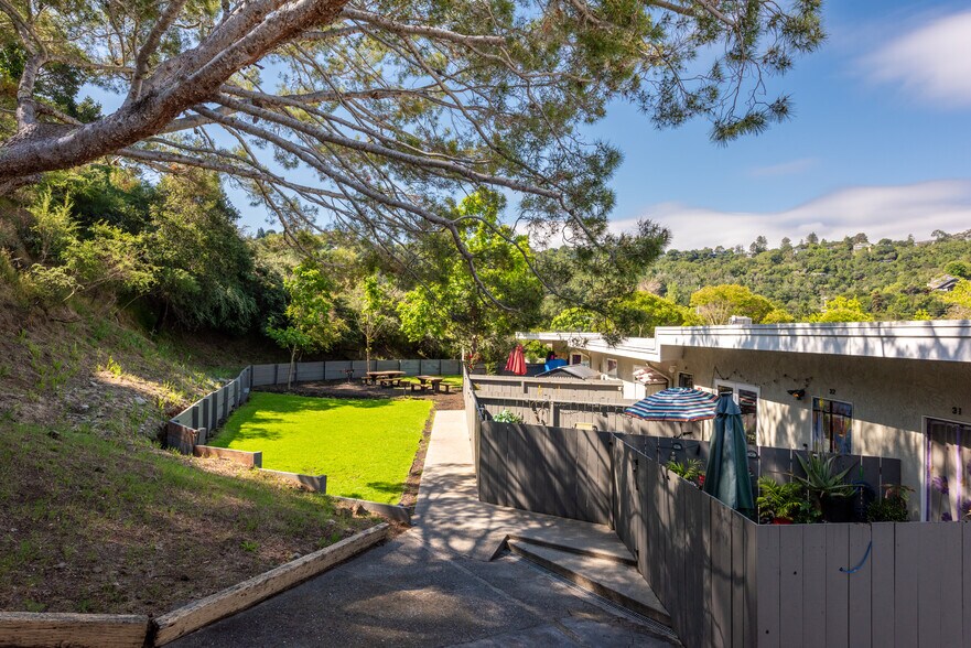 More Photos Of 45 Woodland Ave, San Rafael Apartments For Sale