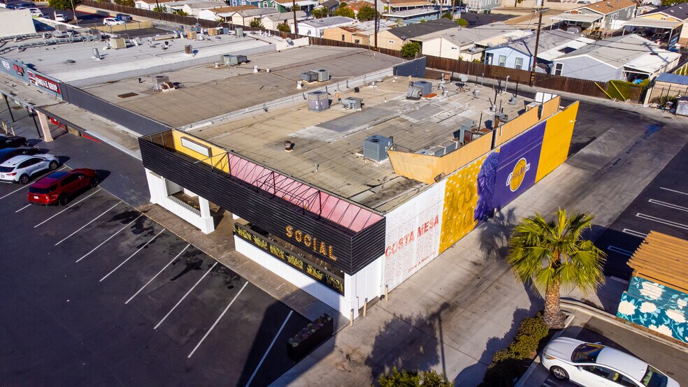 More Photos Of 512 W 19th St, Costa Mesa Restaurant For Sale