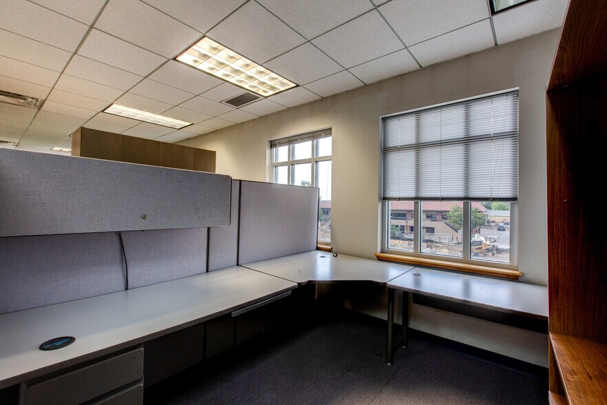 More Photos Of 5878 S Rapp St, Littleton Office For Lease