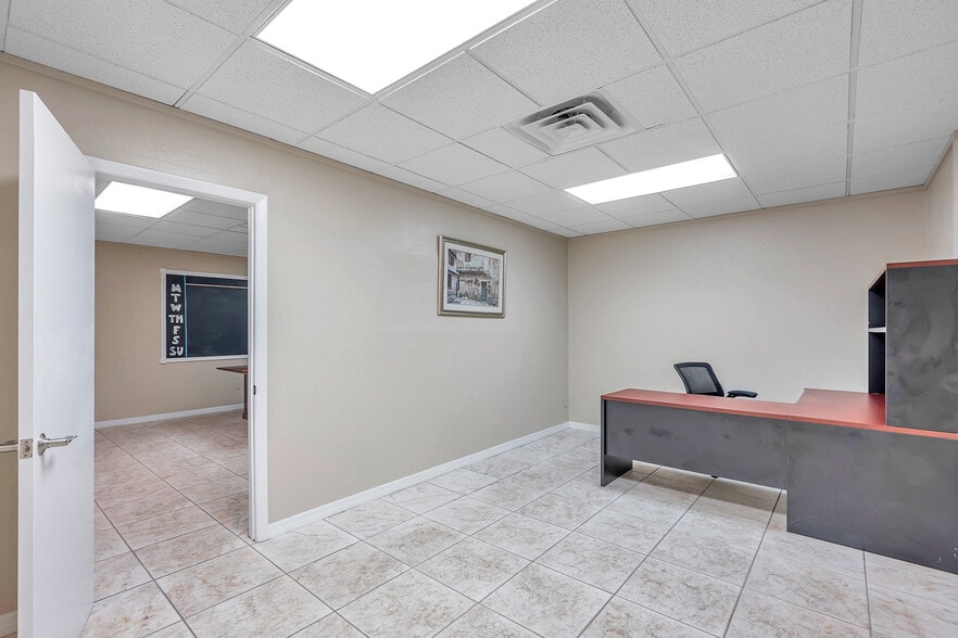 More Photos Of 5223 Park Blvd, Pinellas Park Office For Sale