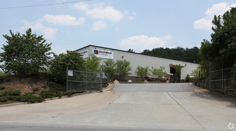 More Photos Of 5430 Ga-85 Hwy, Forest Park Distribution For Lease