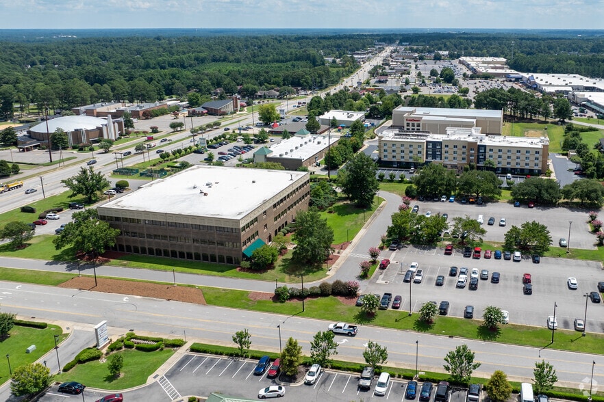 More Photos Of 4317 Ramsey St, Fayetteville Office For Sale