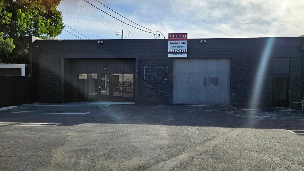 Primary Photo Of 16116 Covello St, Van Nuys Warehouse For Lease