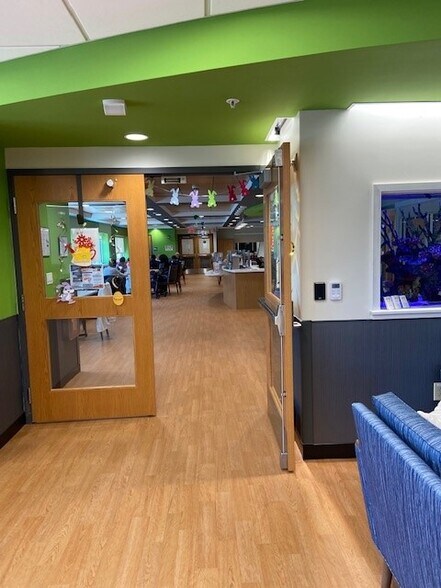 More Photos Of 21 W Clarke Ave, Milford Medical For Lease