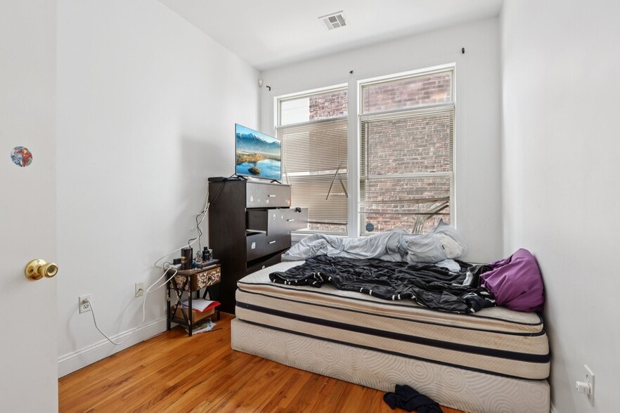 More Photos Of 378 George St, New Brunswick Storefront Retail Residential For Sale