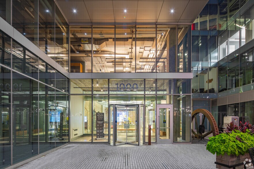 More Photos Of 1000 W Fulton Market, Chicago Office For Lease