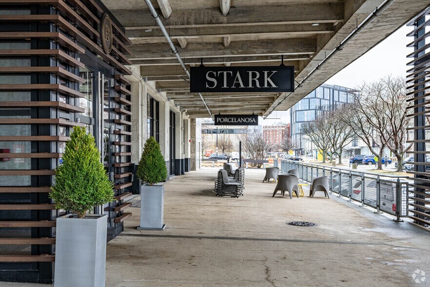 More Photos Of 1 Design Center Pl, Boston Office For Sale