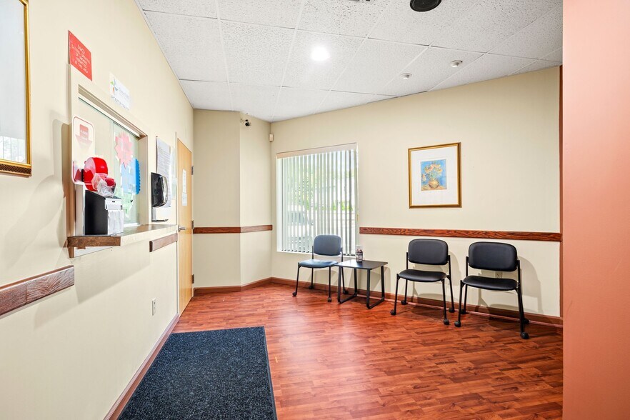 More Photos Of 1637 Mineral Spring Ave, North Providence Medical For Lease