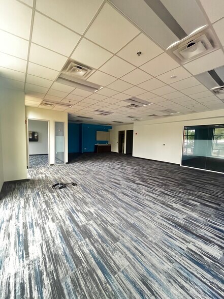 More Photos Of 100 N Dean Rd, Orlando Unknown For Lease