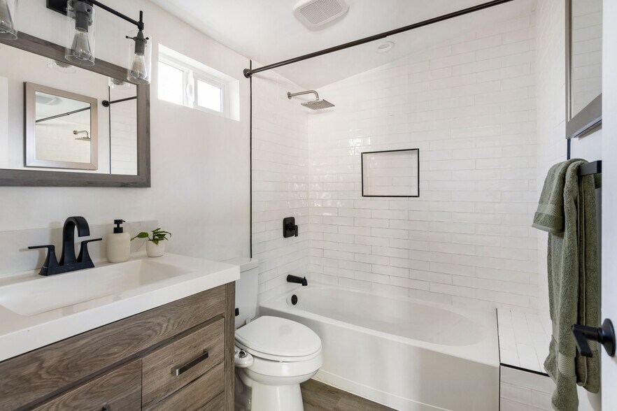 More Photos Of 510 Toledo St, Los Angeles Specialty For Sale