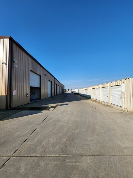 More Photos Of 2920 Industrial Ct, Fairfield Warehouse For Lease