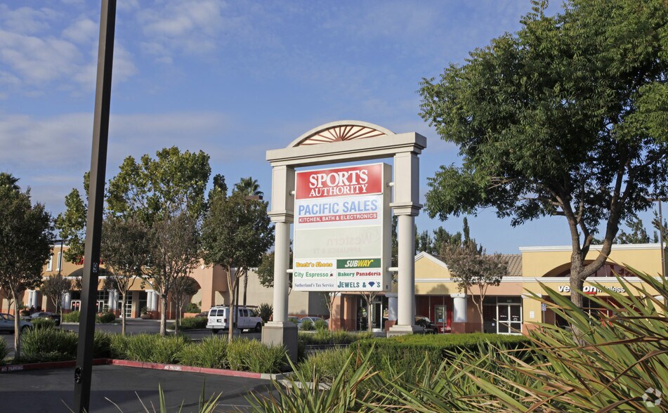 More Photos Of 620-696 Blossom Hill Rd, San Jose Unknown For Lease