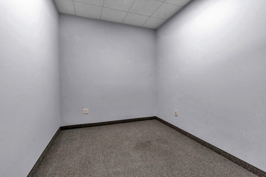 More Photos Of 1083 Delaware Ave, Buffalo Medical For Lease