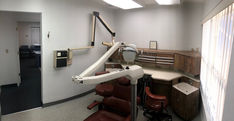 More Photos Of 3417 Tamiami Trl, Port Charlotte Medical For Sale