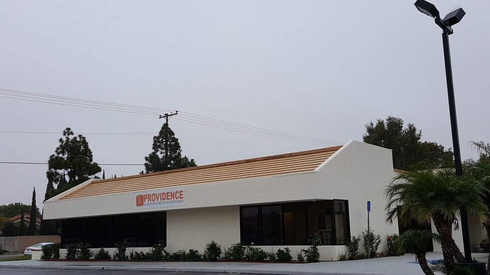 More Photos Of 9430 Warner Ave, Fountain Valley General Retail For Lease