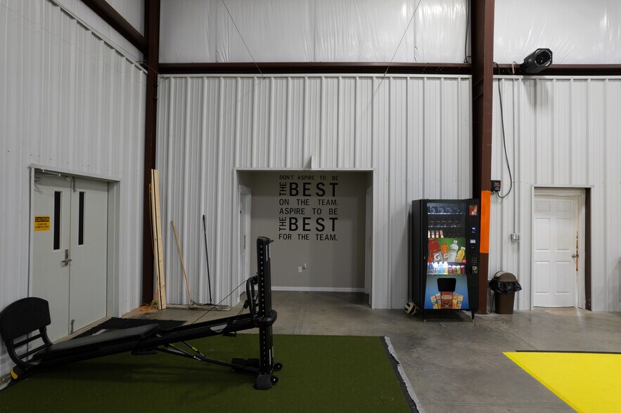 More Photos Of 27881 Salem Minor Hill Rd, Lester Sports And Entertainment For Sale