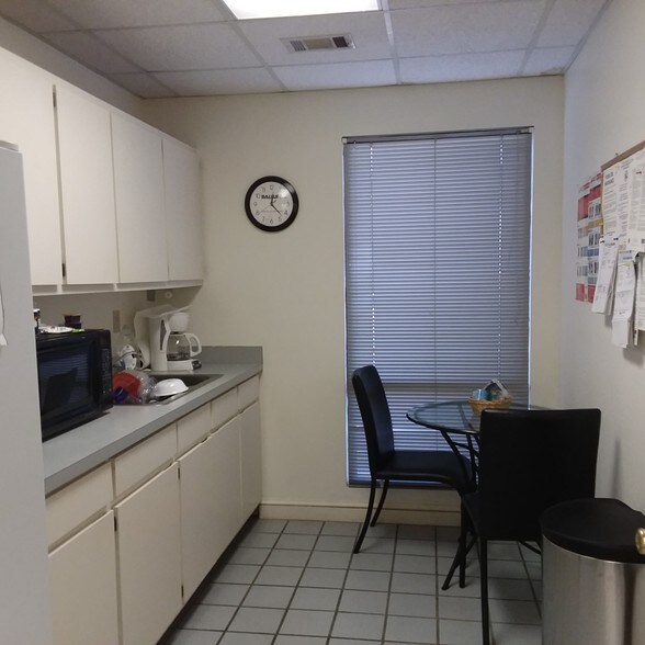 More Photos Of 712-722 Oliver Rd, Montgomery Light Distribution For Sale
