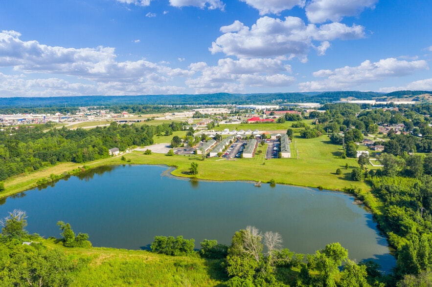 More Photos Of 111 Erie Ct, Shepherdsville Apartments For Sale