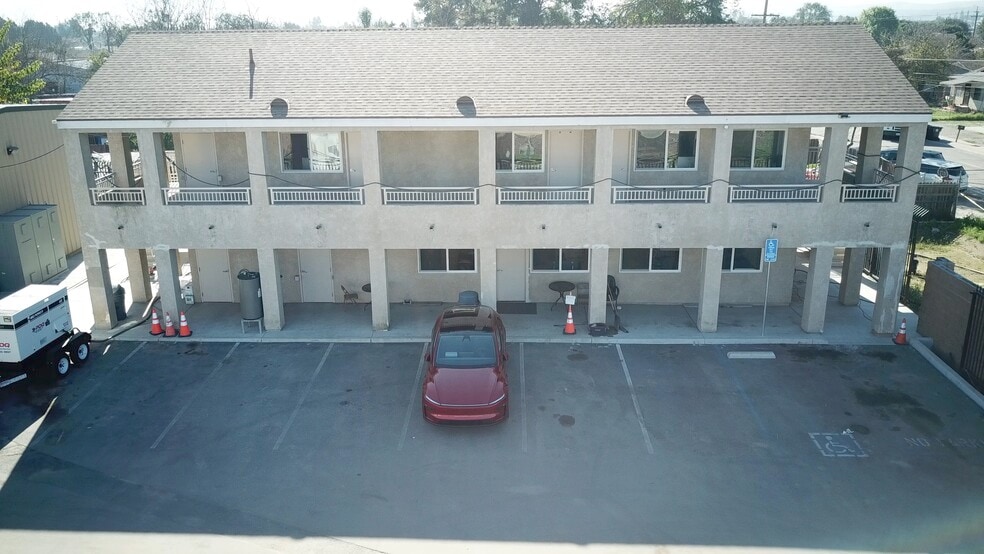 More Photos Of 11185 Roswell Ave, Pomona Warehouse For Lease