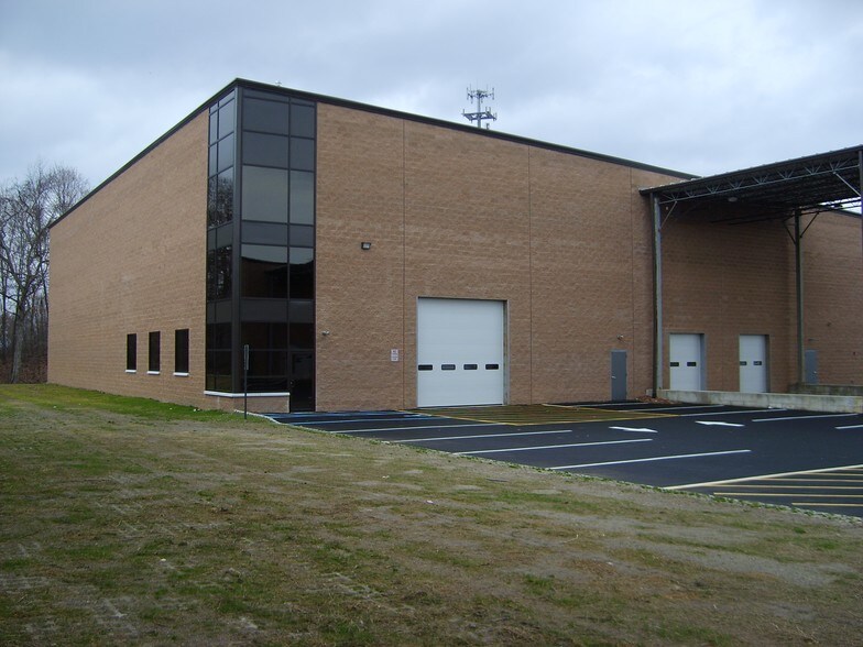 More Photos Of 16 Wright Way, Oakland Warehouse For Lease