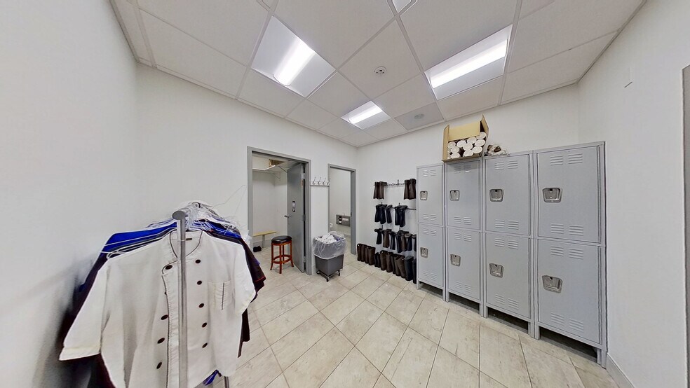 More Photos Of 203 Egel Ave, Middlesex Flex For Sale