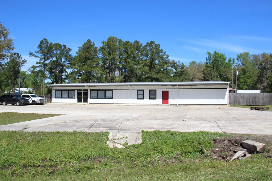 More Photos Of 6523 Harrietts Bluff Rd, Woodbine Freestanding For Sale