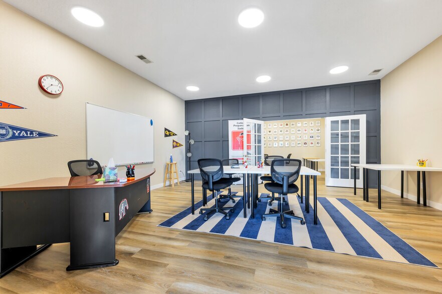 More Photos Of 3910 S Old Highway 94, Saint Charles Office For Sale