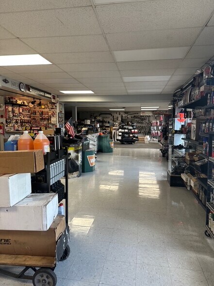 More Photos Of 7216 Ritchie Hwy, Glen Burnie Freestanding For Sale