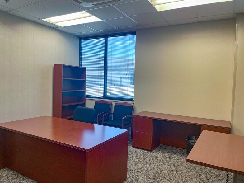 More Photos Of 2625 Co 180 rd, Garden City Manufacturing For Sale