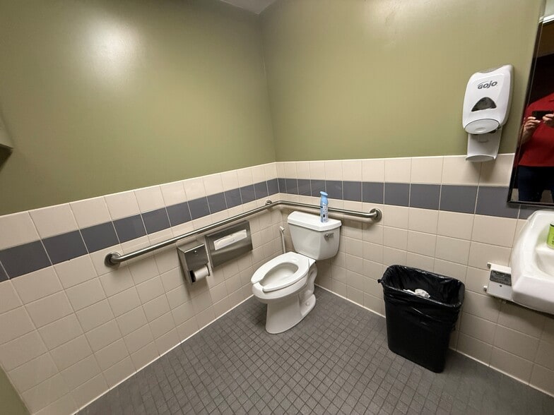 More Photos Of 355 Piercy Rd, San Jose Research And Development For Sale