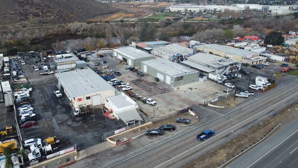 More Photos Of 11440 N Woodside Ave, Santee Service For Lease