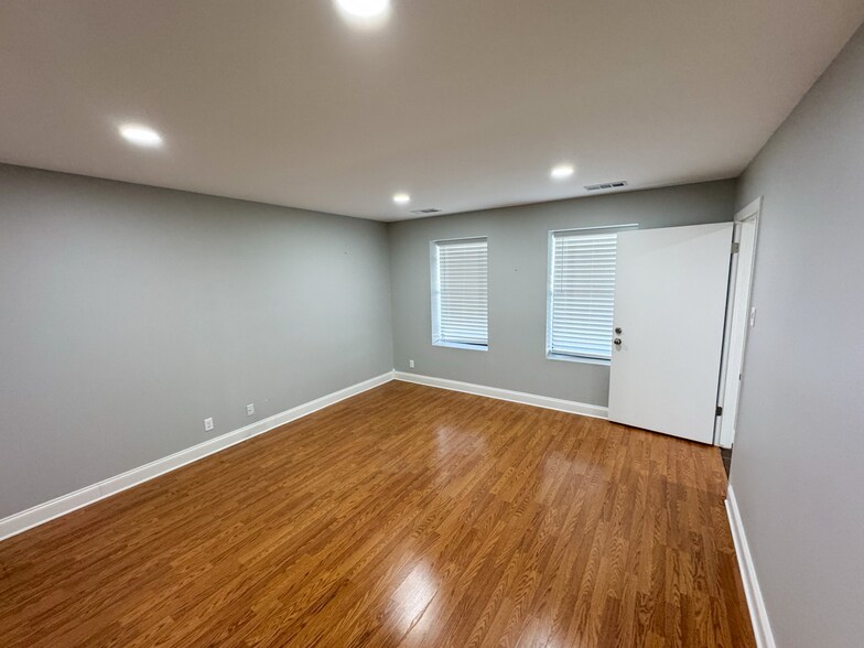 More Photos Of 15279 Bulverde Rd, San Antonio Warehouse For Sale