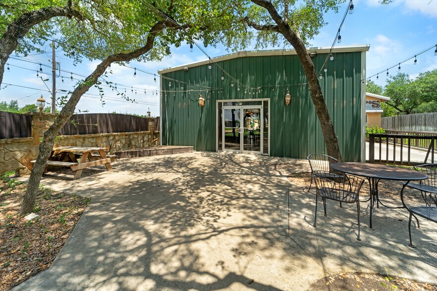 More Photos Of 12910 US Highway 281 N, Spring Branch Restaurant For Sale