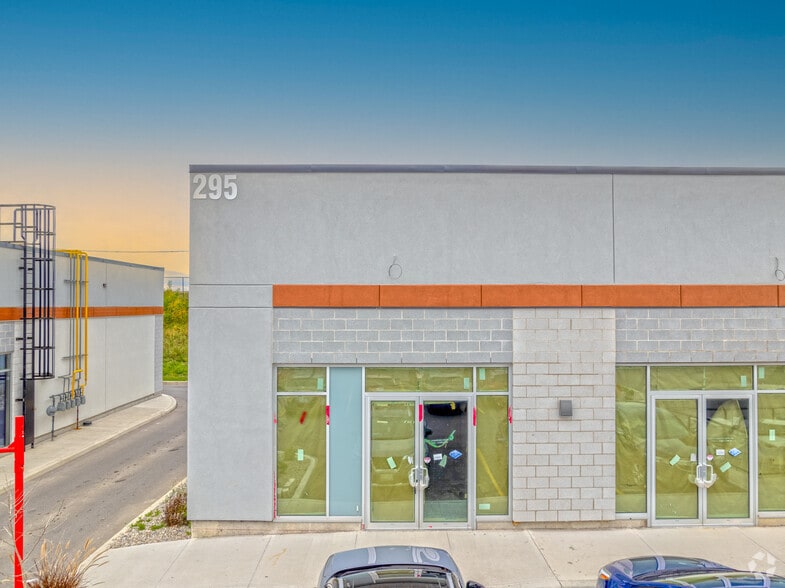 More Photos Of Upper Centennial Pky, Hamilton Unknown For Lease