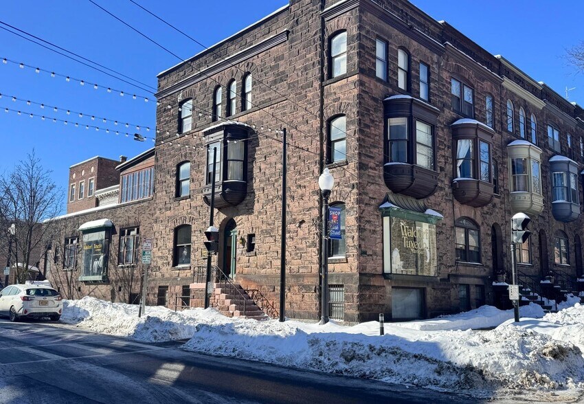Primary Photo Of 204 Lancaster St, Albany Storefront Retail Residential For Sale