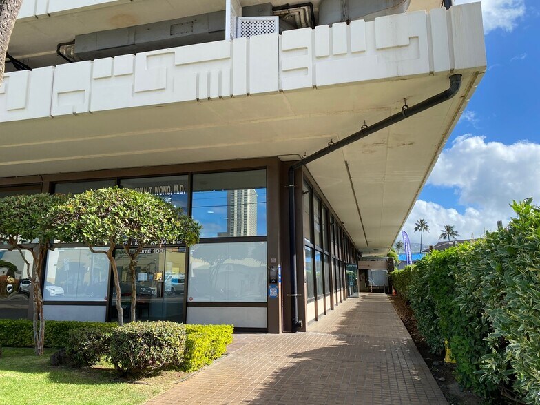 More Photos Of 1750 kalakaua Ave, Honolulu Office For Lease
