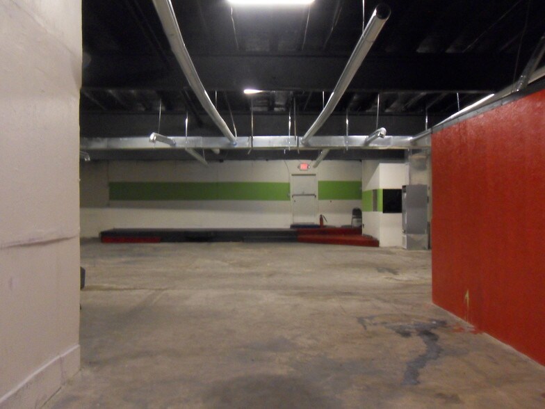 More Photos Of 4101-4121 Reisterstown Rd, Baltimore Freestanding For Sale