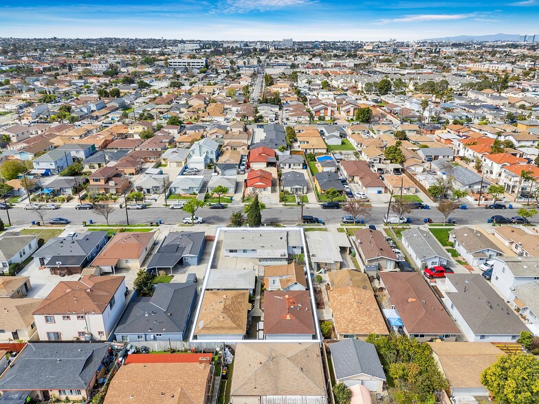 More Photos Of 15240 Osage Ave, Lawndale Apartments For Sale