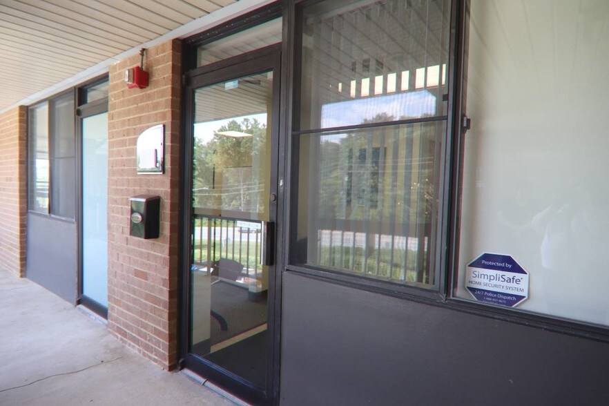 More Photos Of 8441 Belair Rd, Nottingham Medical For Lease