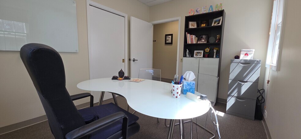 More Photos Of 168 Franklin Corner Rd, Lawrenceville Office For Sale