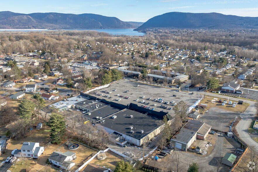 More Photos Of 426-436 Blooming Grove Tpke, New Windsor Township Unknown For Lease