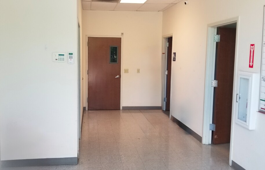 More Photos Of 16260 Church St, Morgan Hill Warehouse For Lease