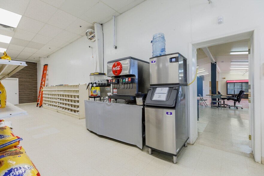 More Photos Of 600 E Quartz Ave, Sandy Valley Convenience Store For Sale