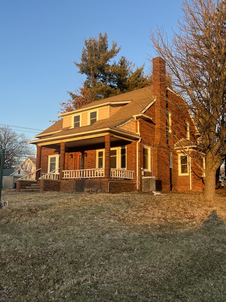 Primary Photo Of 235 High St, Wadsworth Office Residential For Sale