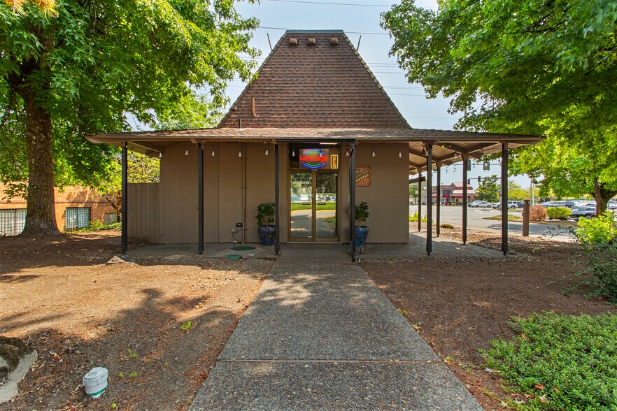 More Photos Of 15390 SW 116th Ave, Portland Medical For Sale