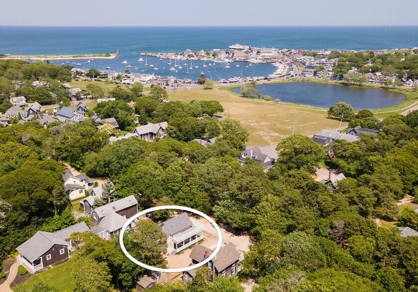 More Photos Of 9 Brunswick Ave, Vineyard Haven Specialty For Sale